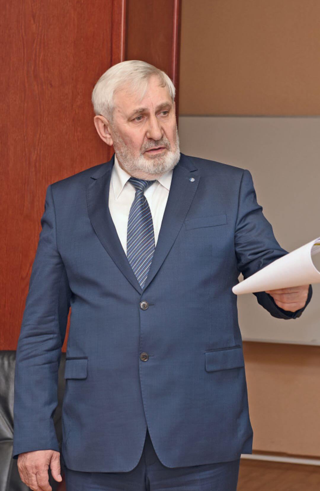 В. И. Алгинин В. И. Алгинин